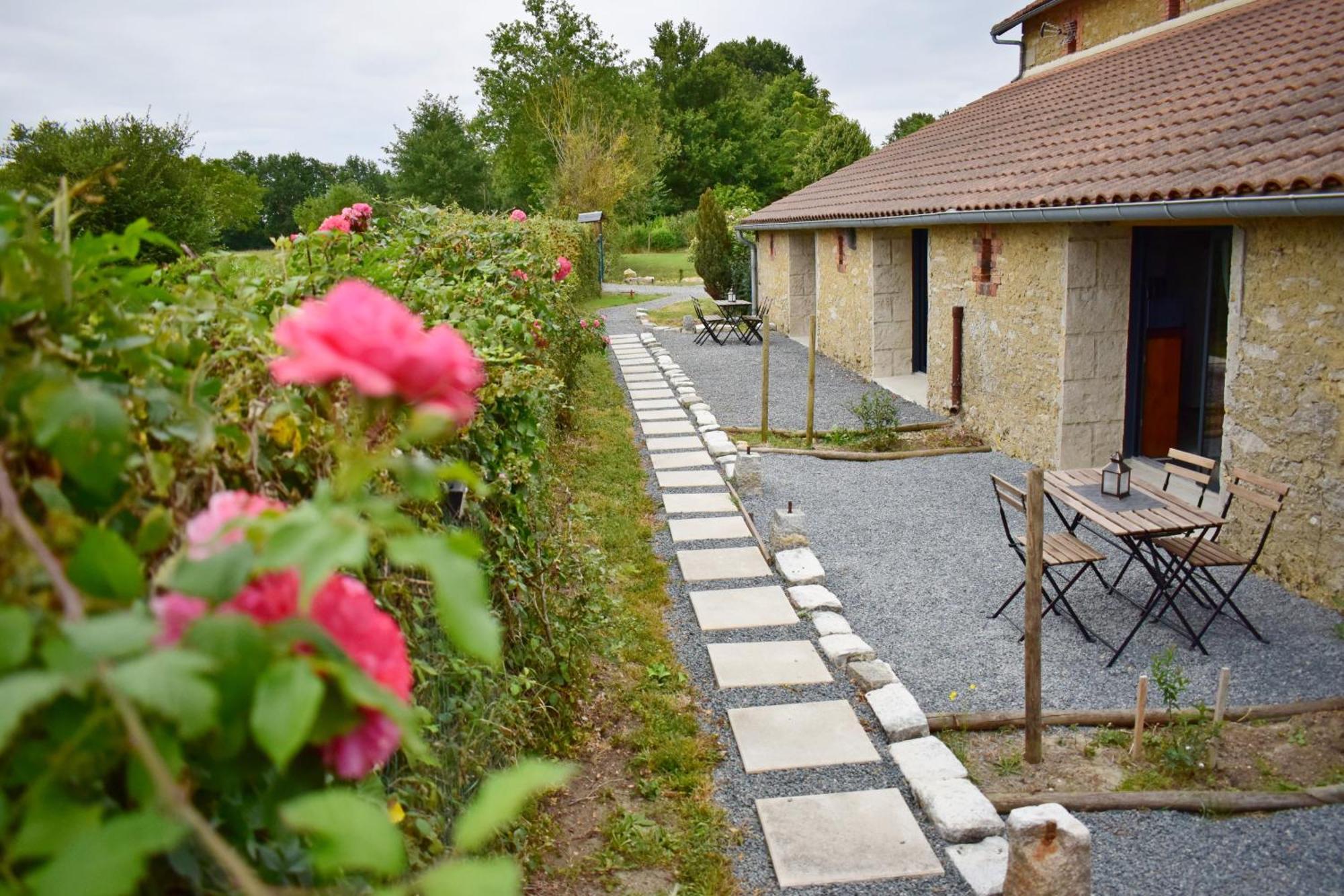 L'Oree Du Bois Gaubau Saint-Georges-sur-Layon Eksteriør billede